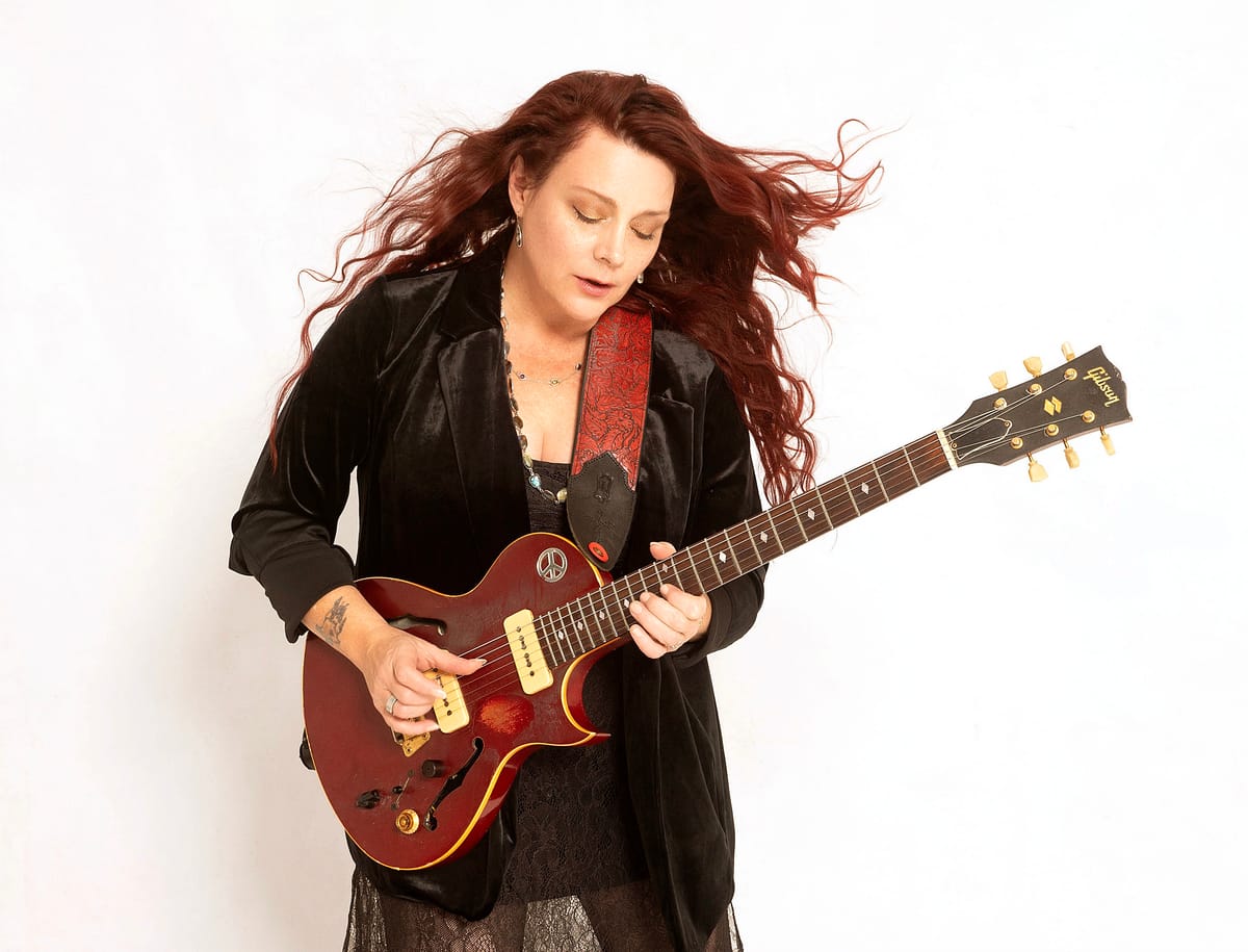 FRESH TRACK: Carolyn Wonderland - "Sooner Or Later"