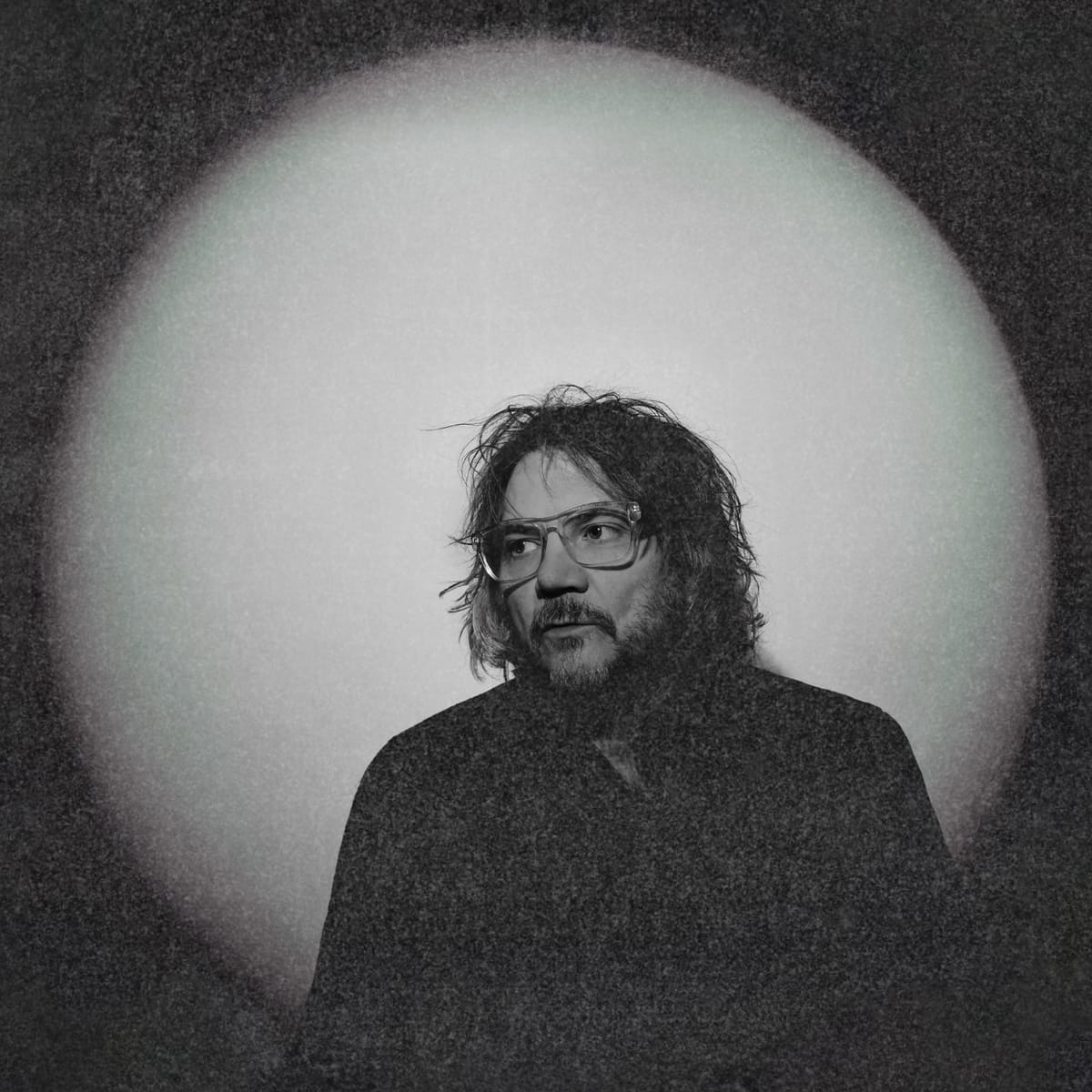 ALBUM REVIEW: Jeff Tweedy’s ‘Twilight Override’ May Not Be Life-Changing, But It Sure Gets Things Done