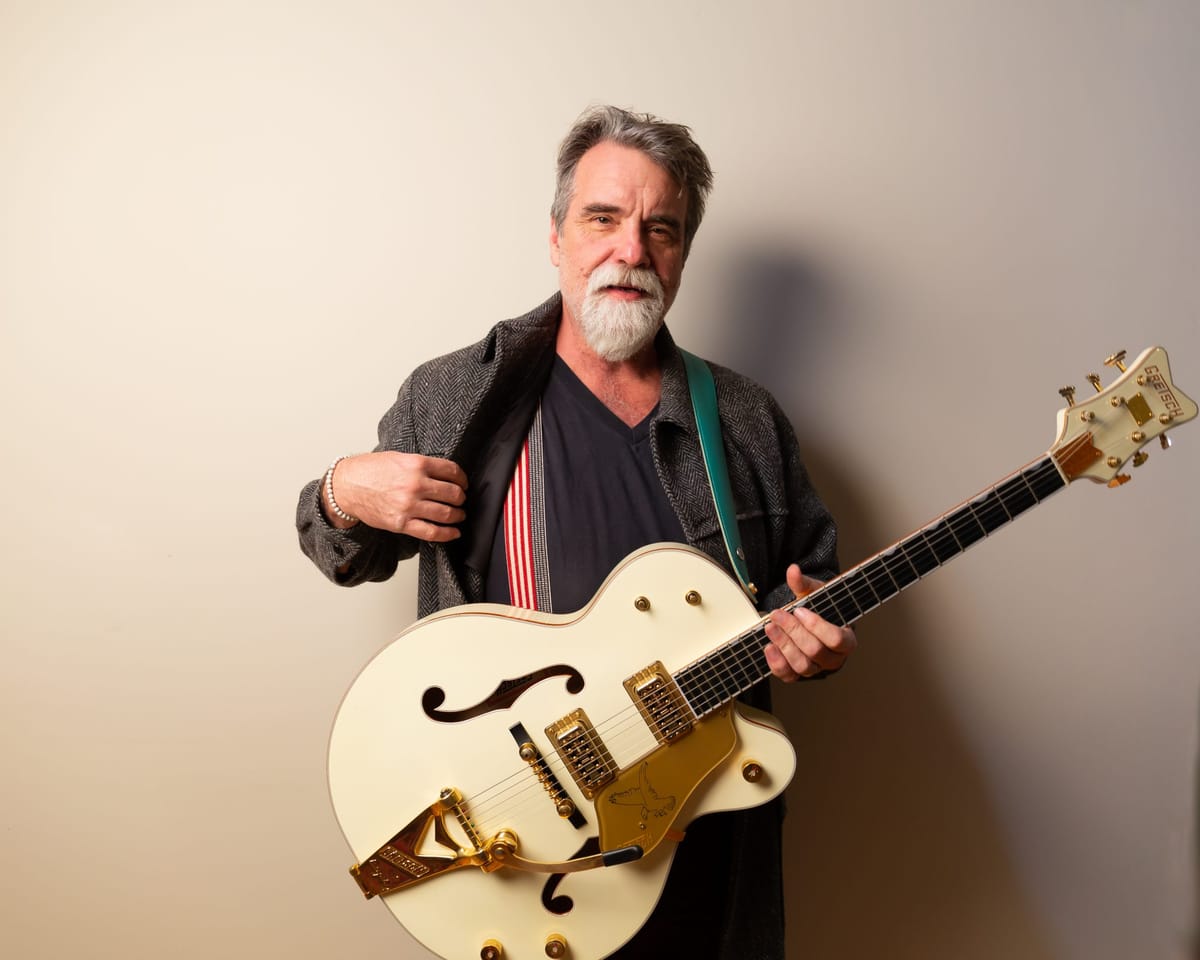 Darrell Scott Celebrates the ‘Down-and-Out’ that Dwells in Hank Williams’ Songs