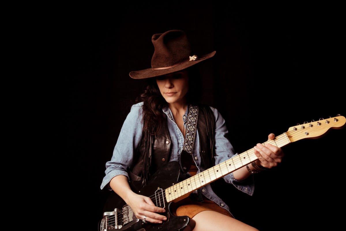 Shannon McNally Tunes into an Outlaw Frequency for ‘The Waylon Sessions’