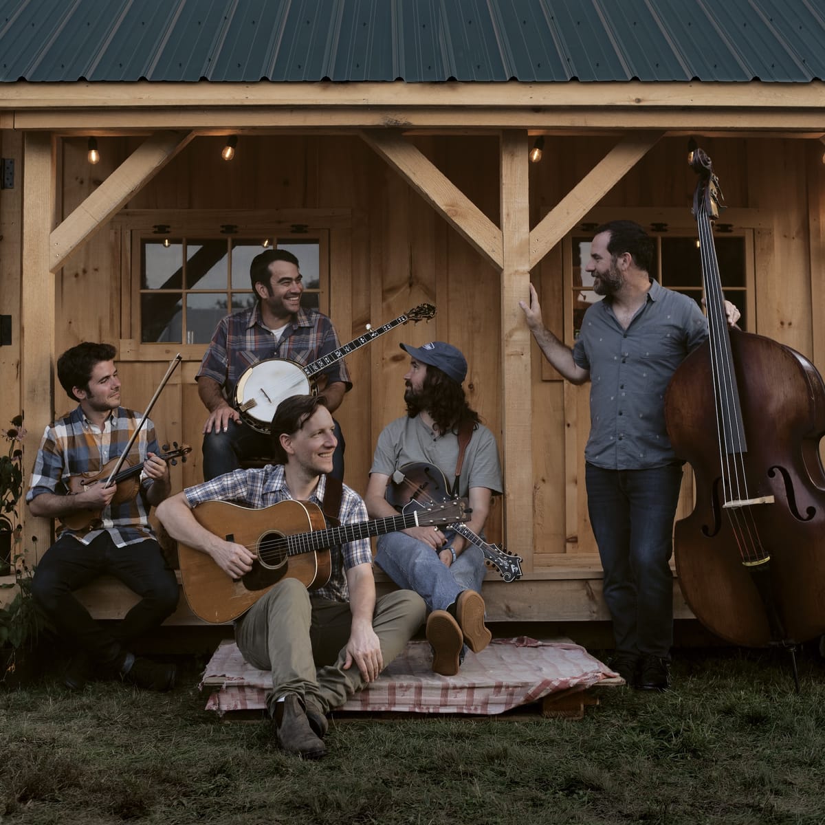 SPOTLIGHT: Mighty Poplar Rides Off Together on ‘Blackjack Davy’ [VIDEO]