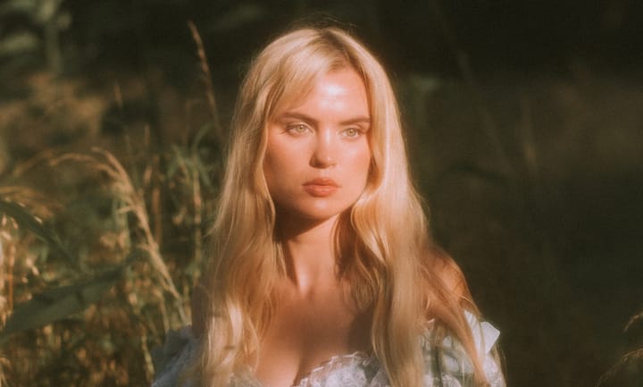 NO DEPRESSION SESSIONS at AMERICANAFEST: Zandi Holup