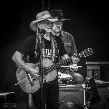 Willie Nelson and Alison Krauss Thrill Fans in Washington