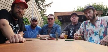 Hearts of Oak Take Outlaw Country Into Shoegaze Territory with 'Moves'
