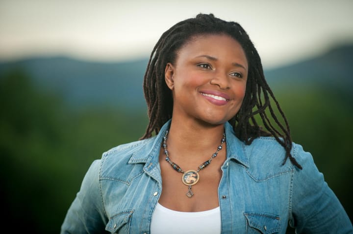 A Lifetime of Connecting Helps Lizz Wright ‘Speak to the Now’