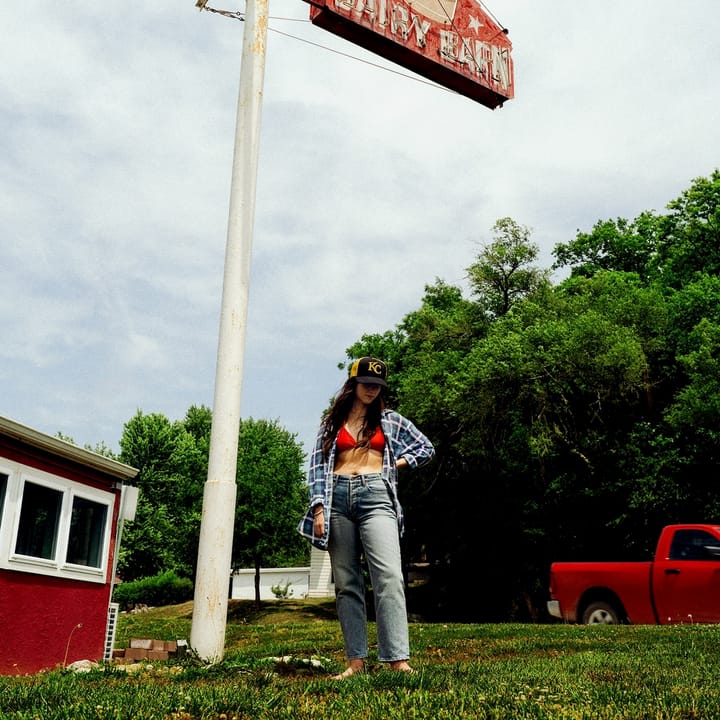 FRESH TRACK: Waxahatchee – 'Right Back To It'